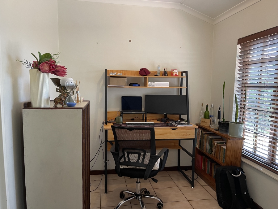2 Bedroom Property for Sale in Oak Park KwaZulu-Natal