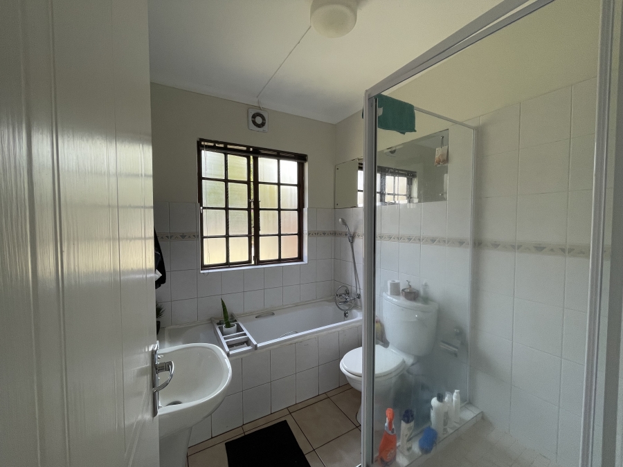 2 Bedroom Property for Sale in Oak Park KwaZulu-Natal
