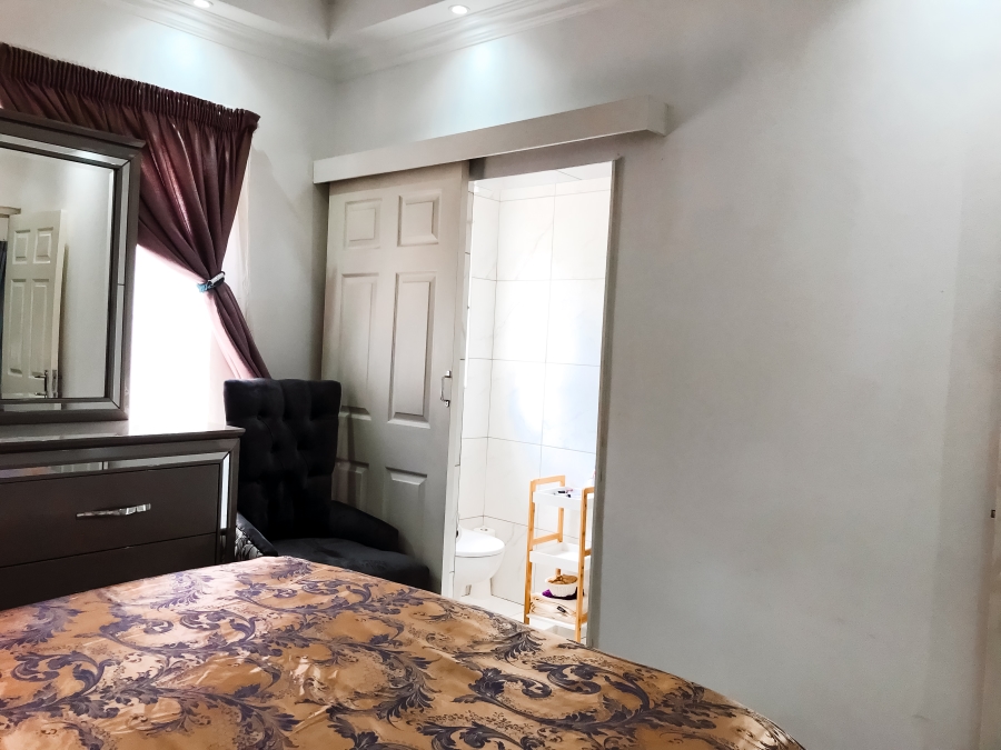 2 Bedroom Property for Sale in Prestbury KwaZulu-Natal