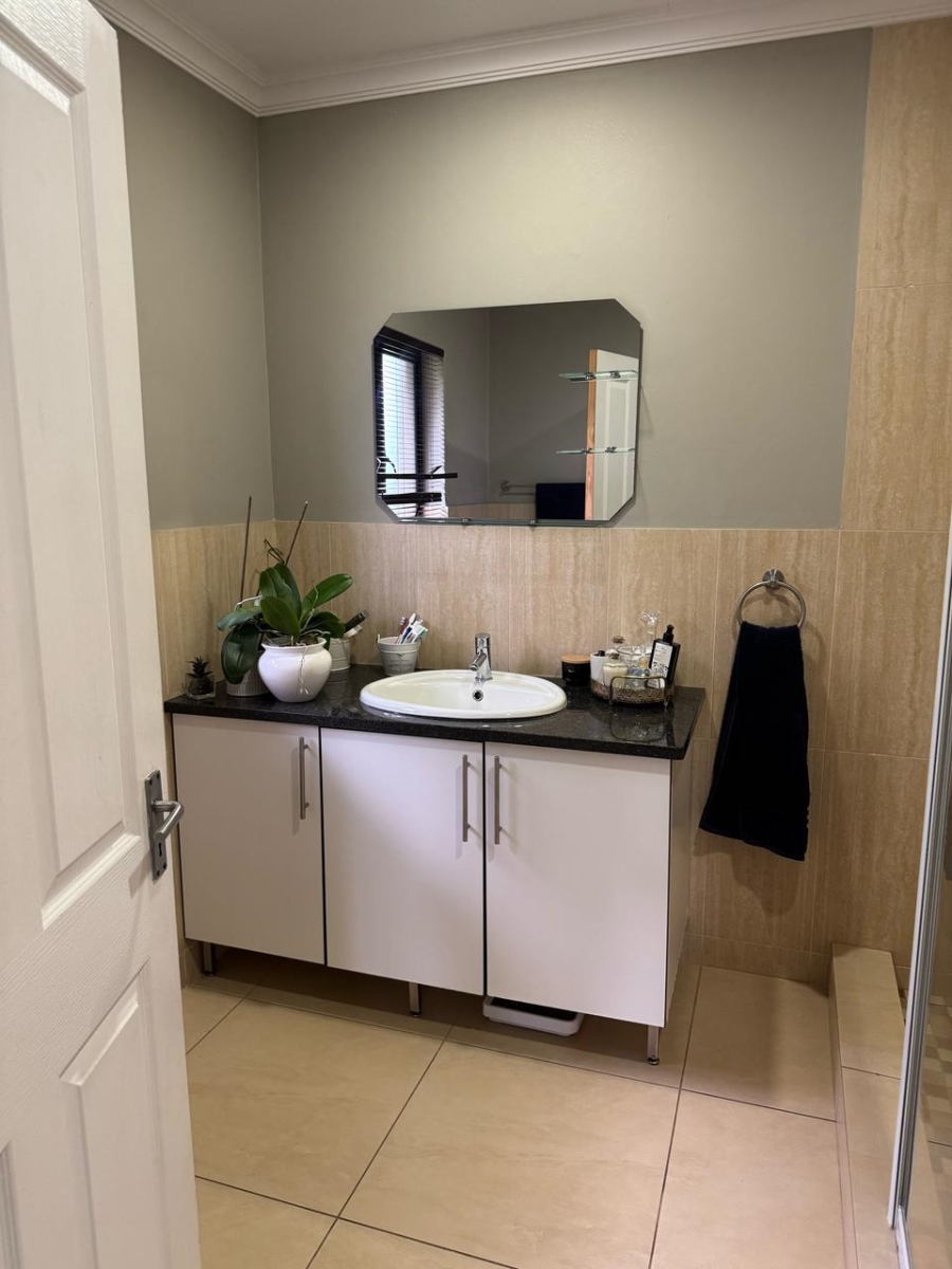 To Let 4 Bedroom Property for Rent in Zini River Estate KwaZulu-Natal
