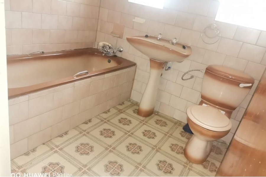 4 Bedroom Property for Sale in Signal Hill KwaZulu-Natal