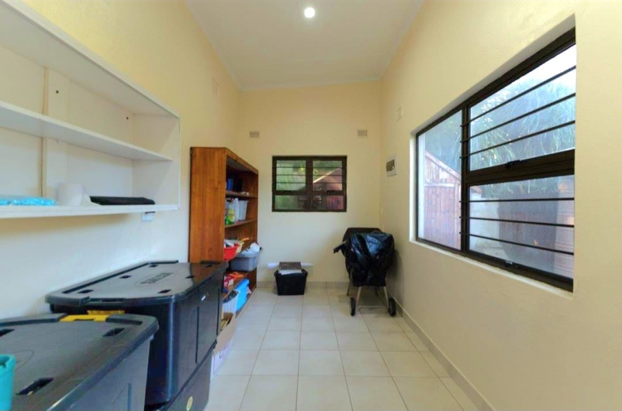 7 Bedroom Property for Sale in Tugela Mouth KwaZulu-Natal