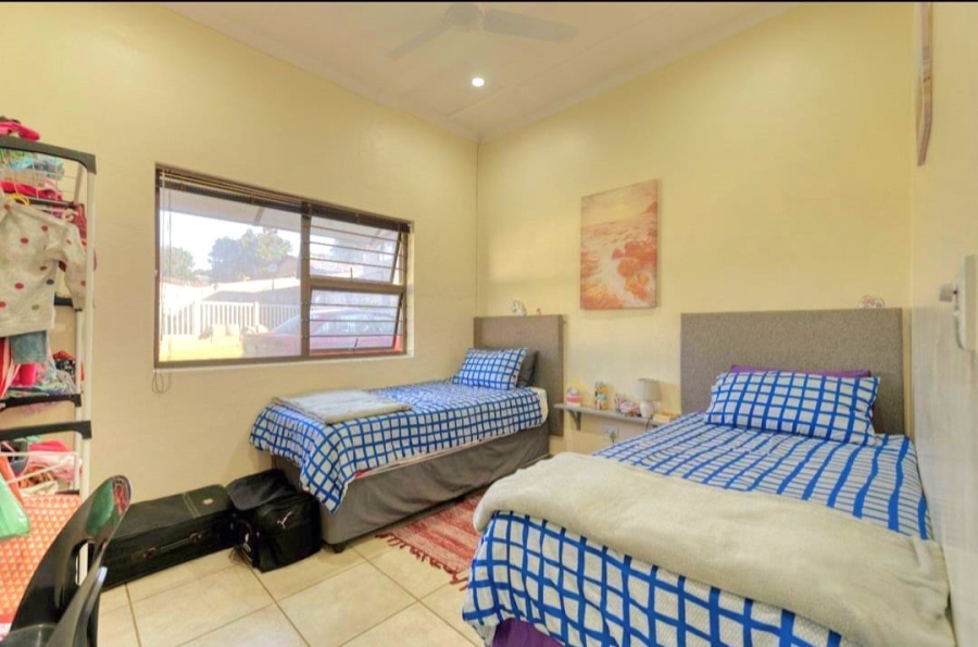 7 Bedroom Property for Sale in Tugela Mouth KwaZulu-Natal