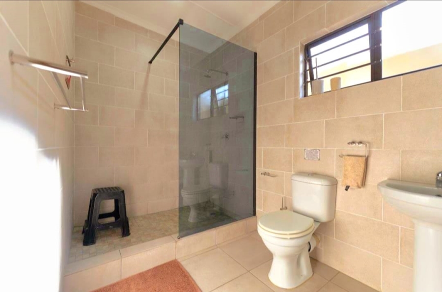 7 Bedroom Property for Sale in Tugela Mouth KwaZulu-Natal