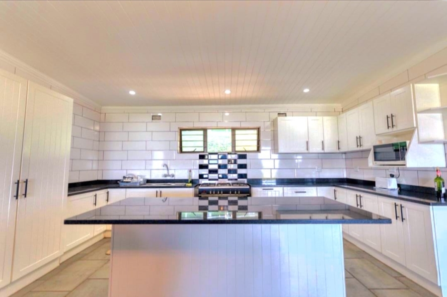 7 Bedroom Property for Sale in Tugela Mouth KwaZulu-Natal