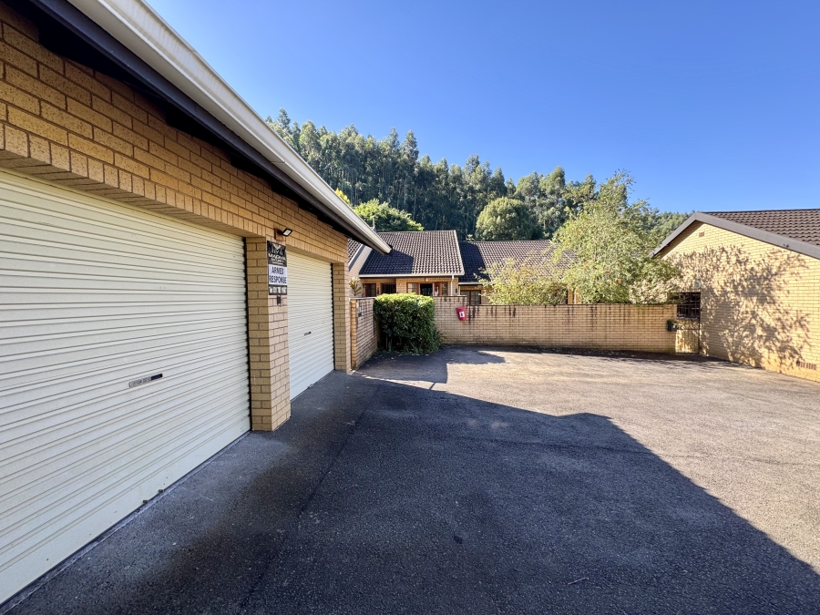 2 Bedroom Property for Sale in Montrose KwaZulu-Natal