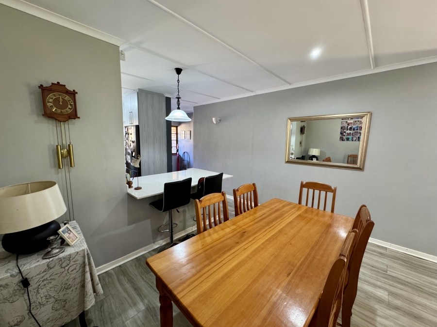 2 Bedroom Property for Sale in Montrose KwaZulu-Natal