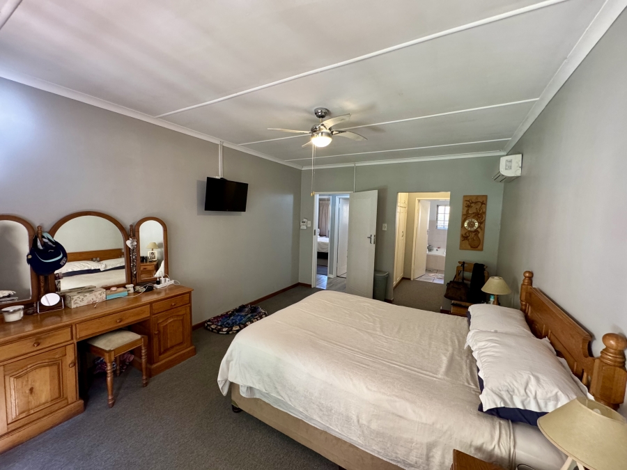 2 Bedroom Property for Sale in Montrose KwaZulu-Natal