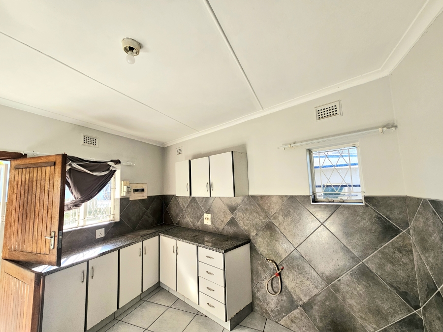 To Let 3 Bedroom Property for Rent in Mount Vernon KwaZulu-Natal