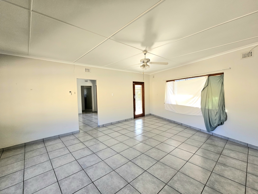 To Let 3 Bedroom Property for Rent in Mount Vernon KwaZulu-Natal