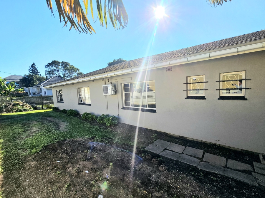 To Let 3 Bedroom Property for Rent in Mount Vernon KwaZulu-Natal