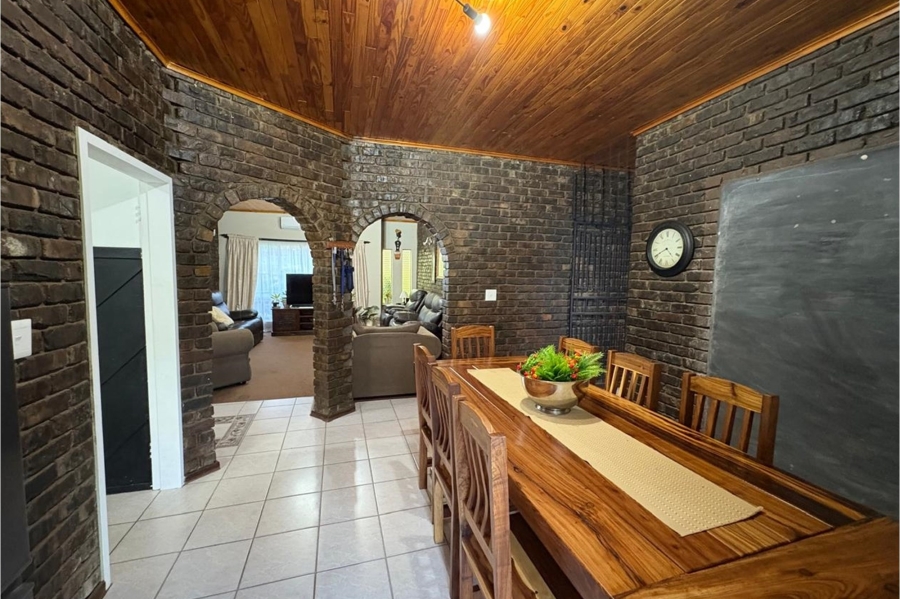 4 Bedroom Property for Sale in Sunnyridge KwaZulu-Natal