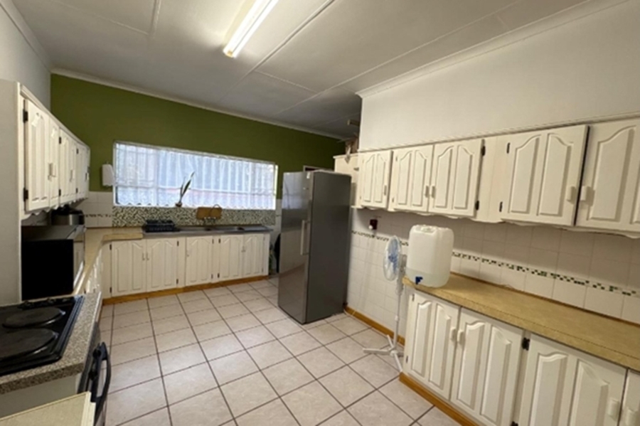 4 Bedroom Property for Sale in Sunnyridge KwaZulu-Natal