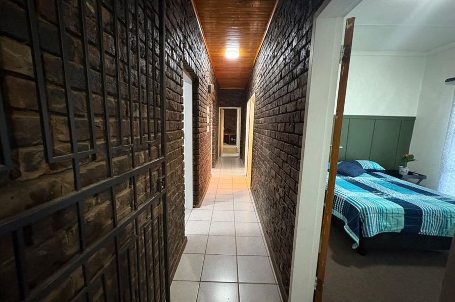 4 Bedroom Property for Sale in Sunnyridge KwaZulu-Natal