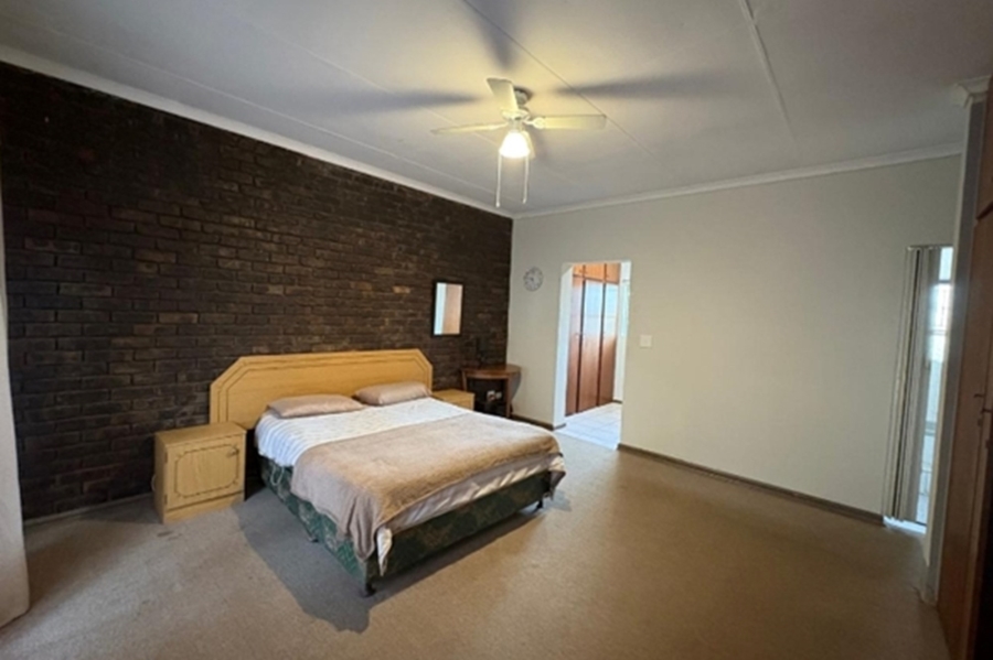 4 Bedroom Property for Sale in Sunnyridge KwaZulu-Natal