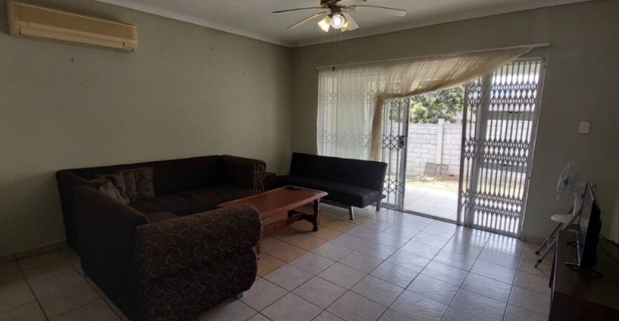 2 Bedroom Property for Sale in Manaba Beach KwaZulu-Natal