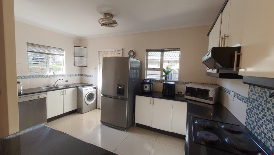 To Let 3 Bedroom Property for Rent in Somerset Park KwaZulu-Natal