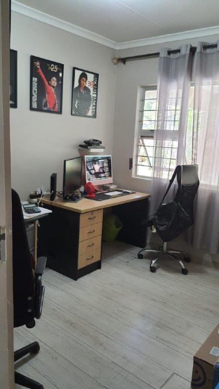 To Let 3 Bedroom Property for Rent in Somerset Park KwaZulu-Natal