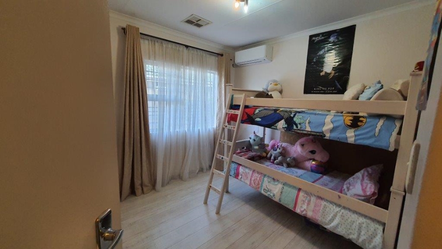 To Let 3 Bedroom Property for Rent in Somerset Park KwaZulu-Natal