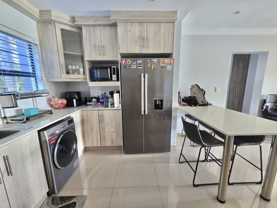 To Let 2 Bedroom Property for Rent in Palm Lakes Estate KwaZulu-Natal