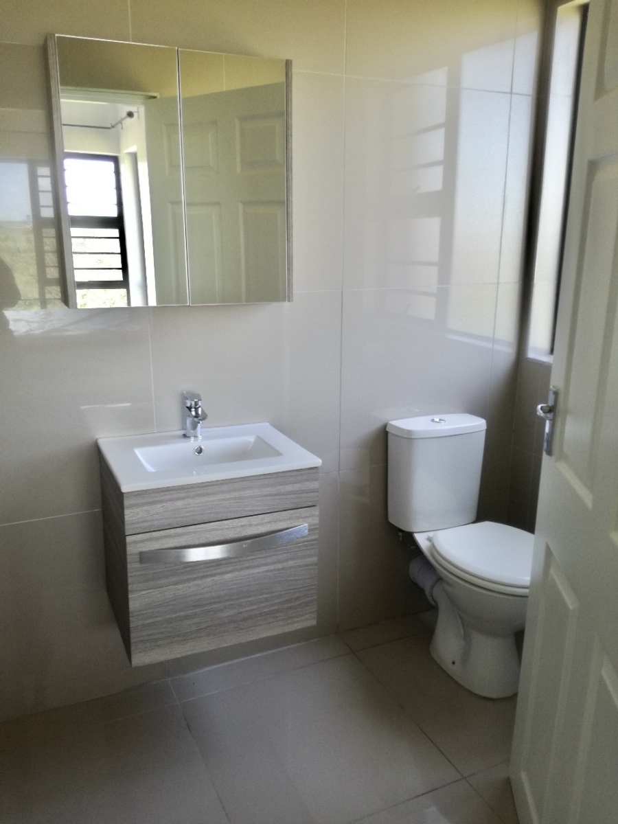 To Let 2 Bedroom Property for Rent in Palm Lakes Estate KwaZulu-Natal