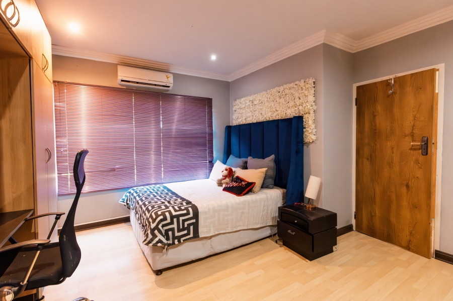 To Let 4 Bedroom Property for Rent in Birdswood KwaZulu-Natal