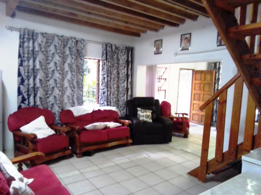 3 Bedroom Property for Sale in Umtentweni KwaZulu-Natal