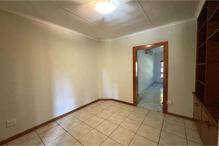 4 Bedroom Property for Sale in Aviary Hill KwaZulu-Natal