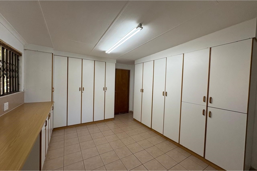 4 Bedroom Property for Sale in Aviary Hill KwaZulu-Natal
