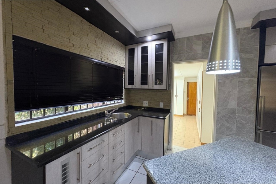 4 Bedroom Property for Sale in Aviary Hill KwaZulu-Natal