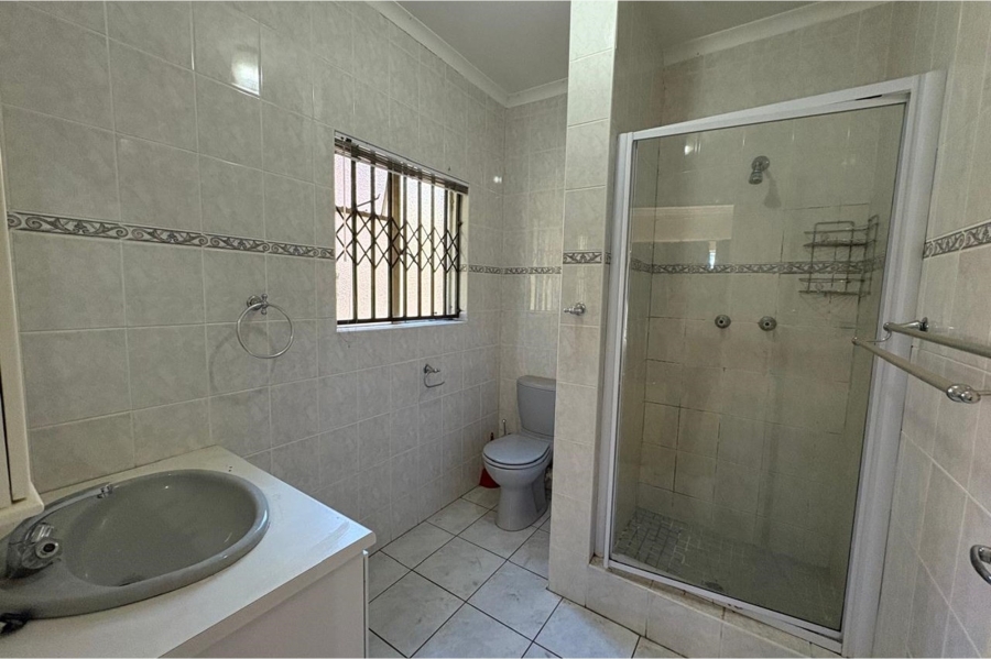4 Bedroom Property for Sale in Aviary Hill KwaZulu-Natal