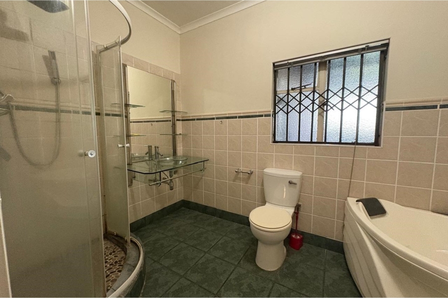 4 Bedroom Property for Sale in Aviary Hill KwaZulu-Natal
