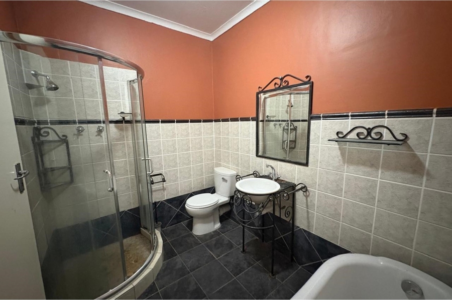 4 Bedroom Property for Sale in Aviary Hill KwaZulu-Natal