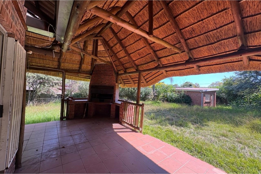 4 Bedroom Property for Sale in Aviary Hill KwaZulu-Natal