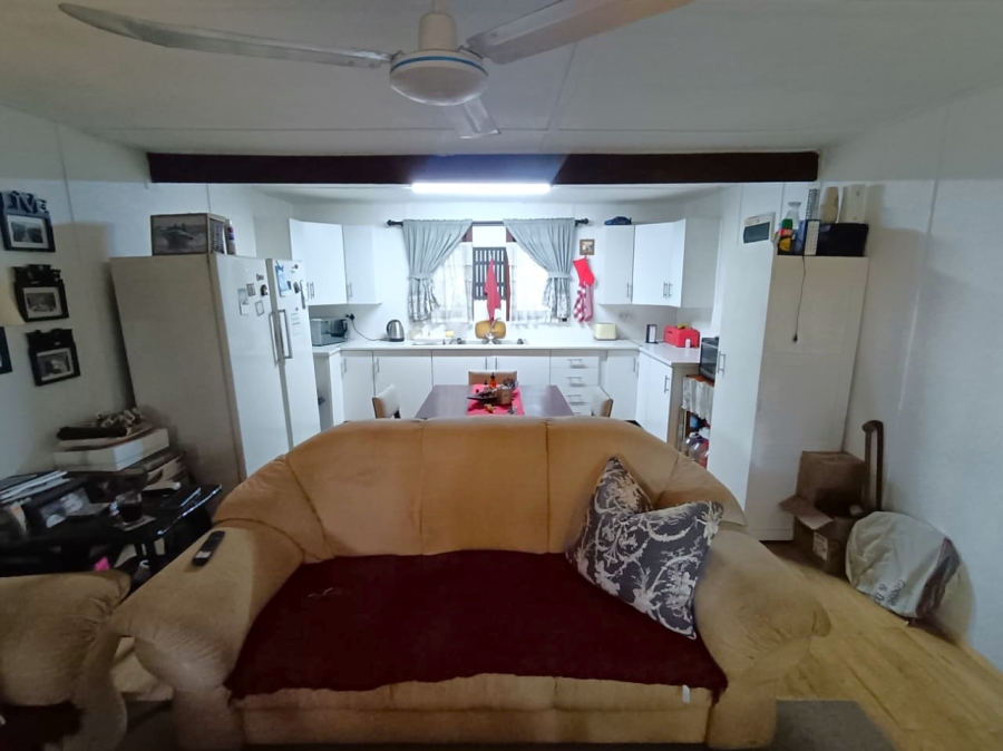 2 Bedroom Property for Sale in Hibberdene KwaZulu-Natal