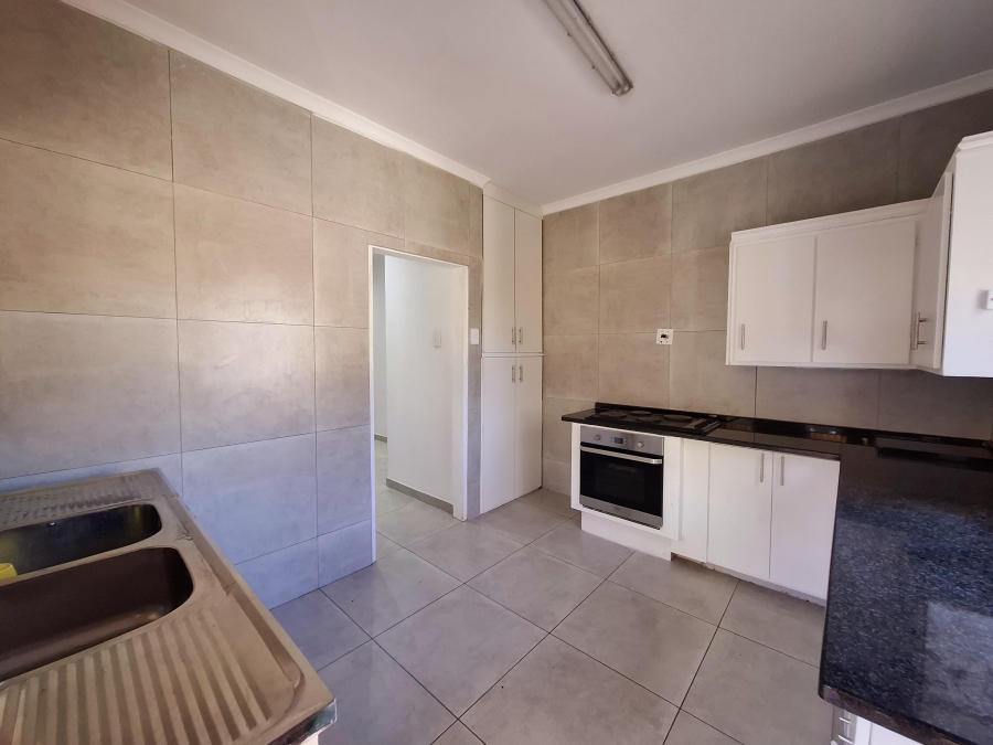 To Let 3 Bedroom Property for Rent in Manors KwaZulu-Natal