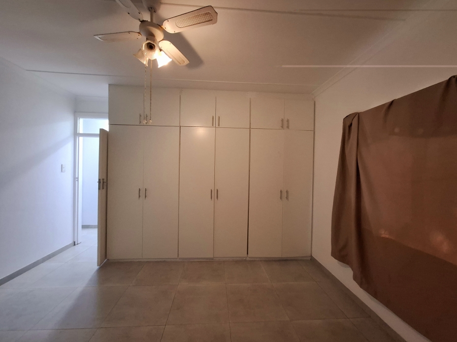To Let 3 Bedroom Property for Rent in Manors KwaZulu-Natal