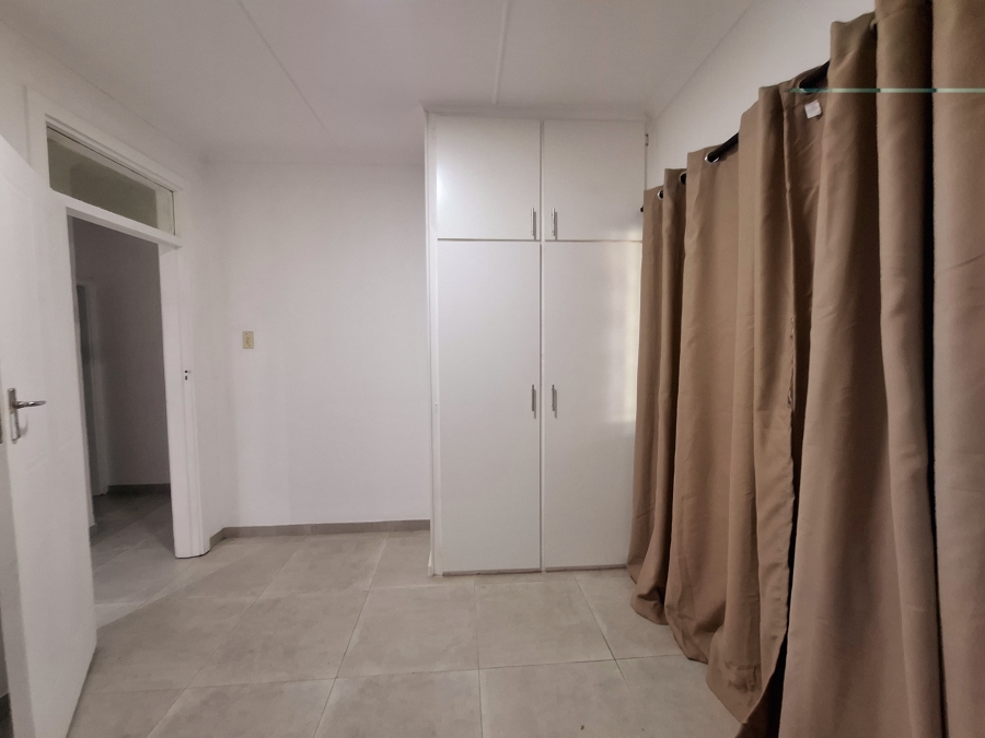 To Let 3 Bedroom Property for Rent in Manors KwaZulu-Natal