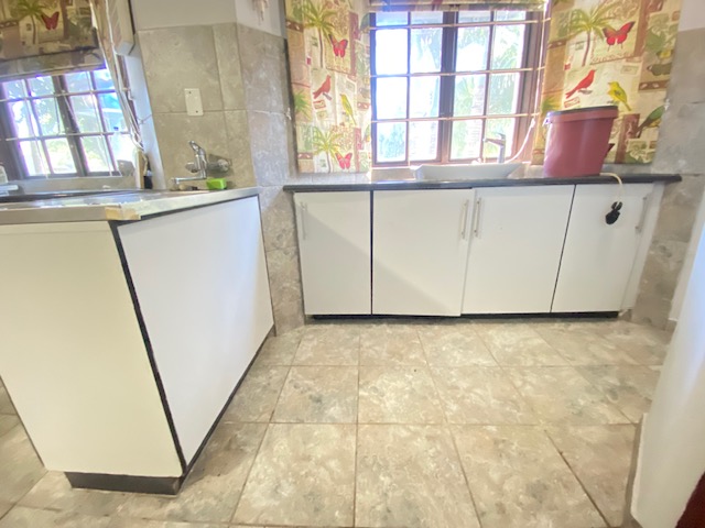 5 Bedroom Property for Sale in Meer En See KwaZulu-Natal