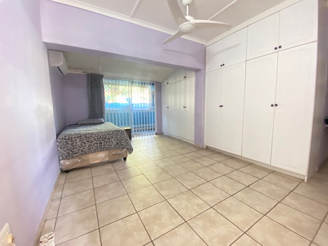 5 Bedroom Property for Sale in Meer En See KwaZulu-Natal