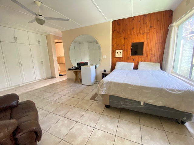 5 Bedroom Property for Sale in Meer En See KwaZulu-Natal