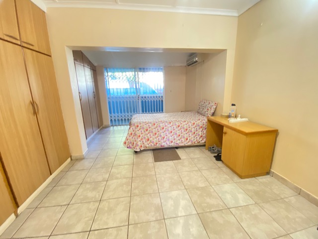 5 Bedroom Property for Sale in Meer En See KwaZulu-Natal