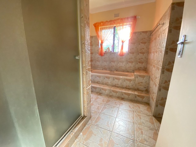 5 Bedroom Property for Sale in Meer En See KwaZulu-Natal
