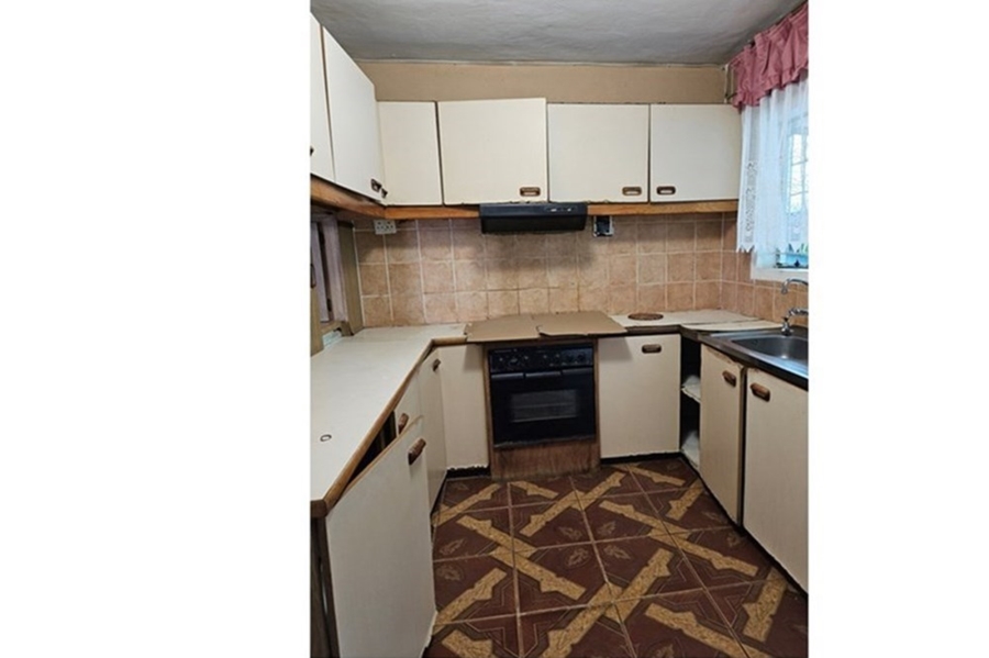 To Let 3 Bedroom Property for Rent in Northcroft KwaZulu-Natal