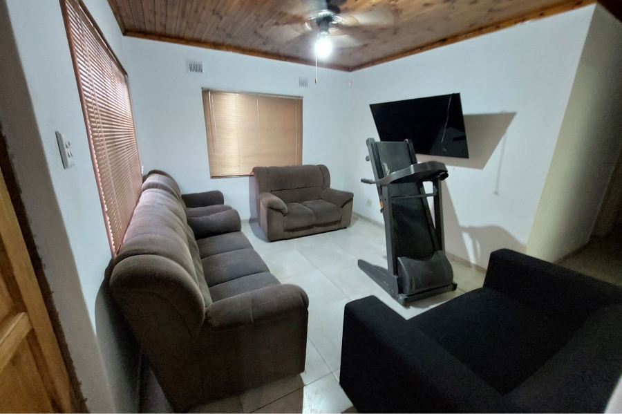 To Let 3 Bedroom Property for Rent in Dunveria KwaZulu-Natal