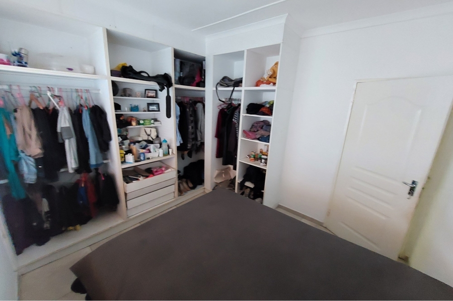 To Let 3 Bedroom Property for Rent in Dunveria KwaZulu-Natal