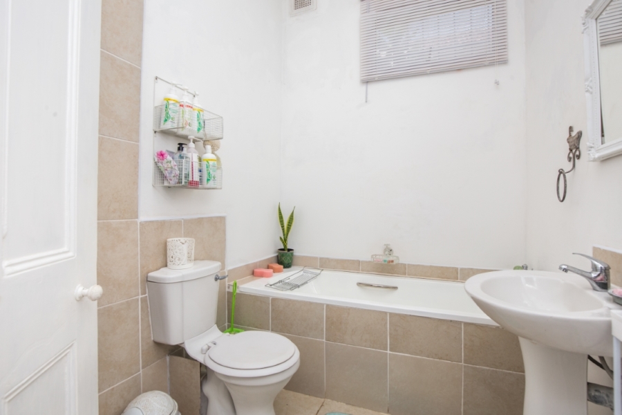 5 Bedroom Property for Sale in Glenwood KwaZulu-Natal