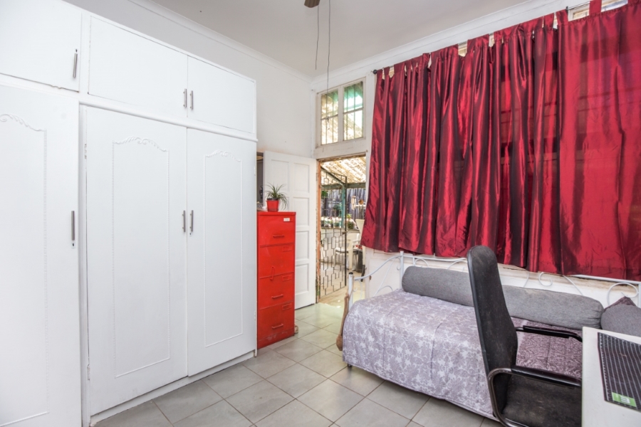 5 Bedroom Property for Sale in Glenwood KwaZulu-Natal
