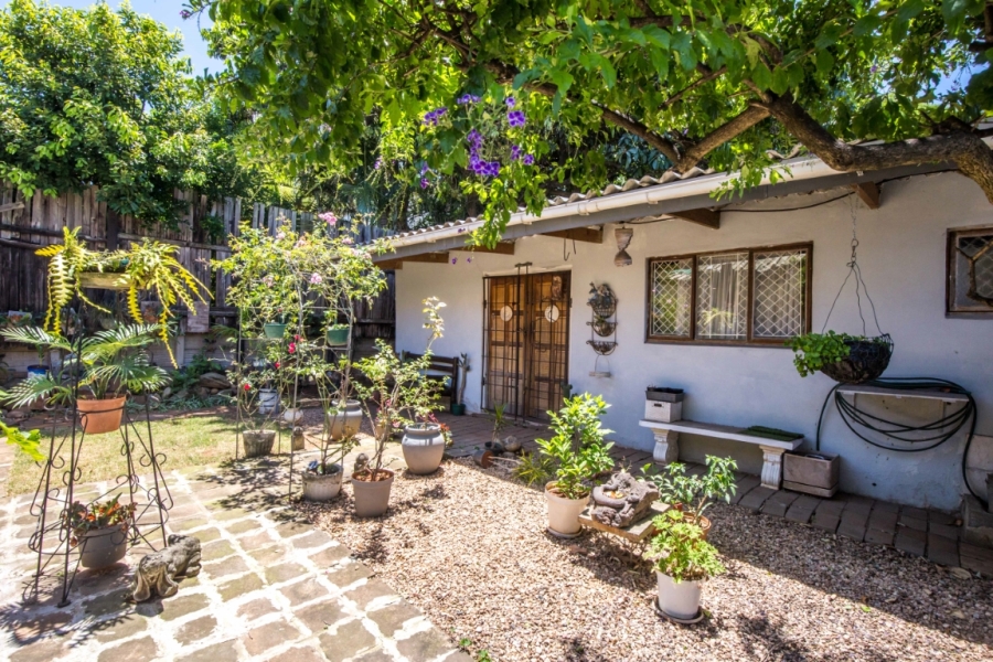 5 Bedroom Property for Sale in Glenwood KwaZulu-Natal