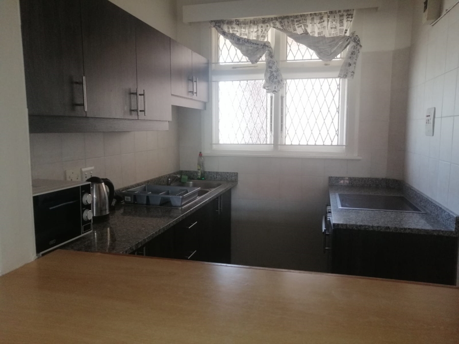 1 Bedroom Property for Sale in Essenwood KwaZulu-Natal